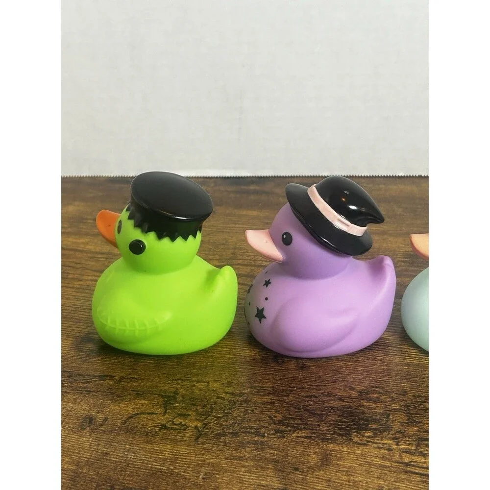 Jeep Duck Rubber Duck Set of 4 Halloween Unicorn Bath Toy Dashboard Gift Fun Lot